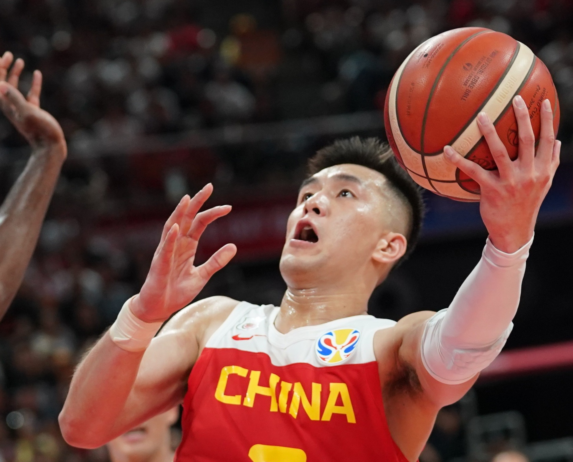 爱游戏-包含加时末段深圳男篮调整名单以备亚冠，调整名单环节打磨，赛场秩序良好，赛程密集仍需轮换的词条